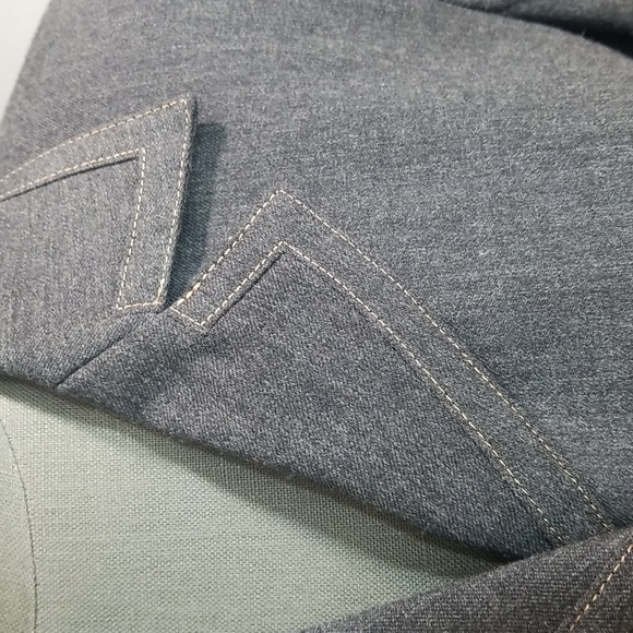 Harve Benard blazer. Tag removed . Grey aprox size 10 feels wool blend - Picture 8 of 11